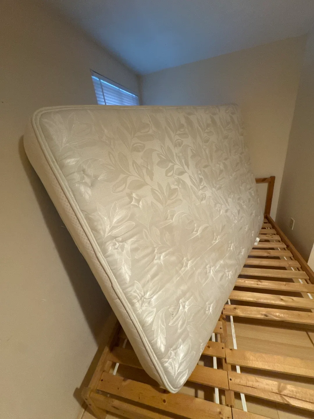White Floral Pattern double Mattress