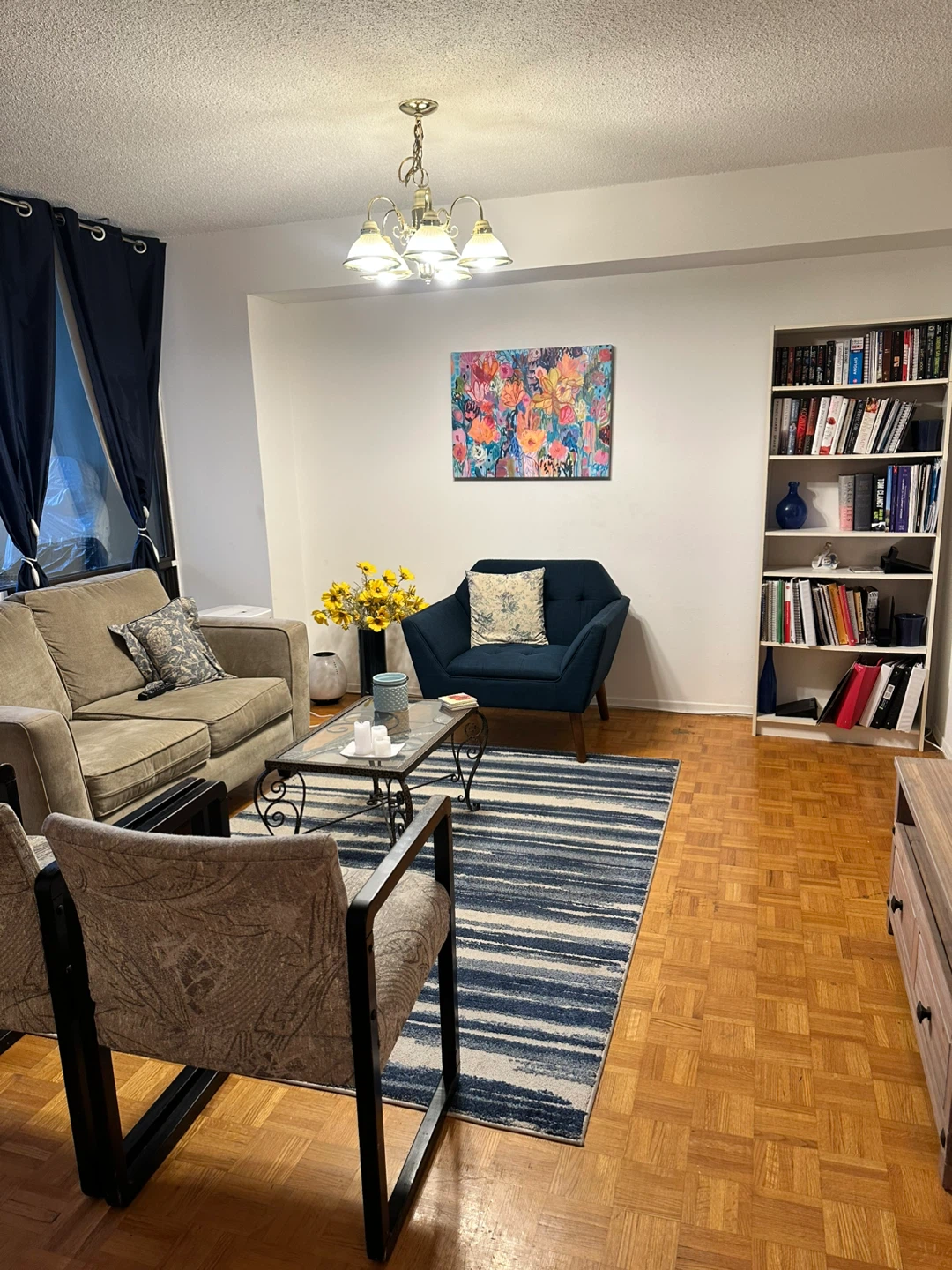 Fully Furnished Den (Female Only) – Available June 1 – $500 - photo 5