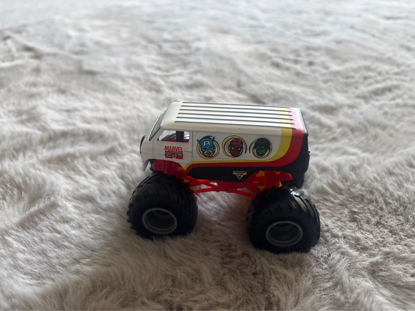 Hot Wheels Monster Truck Marvel 5-Pack - photo 2