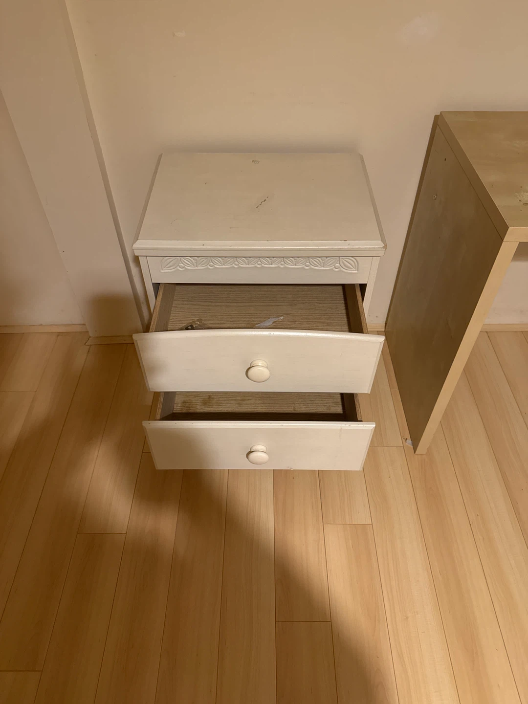 White 2-Drawer Nightstand - photo 2