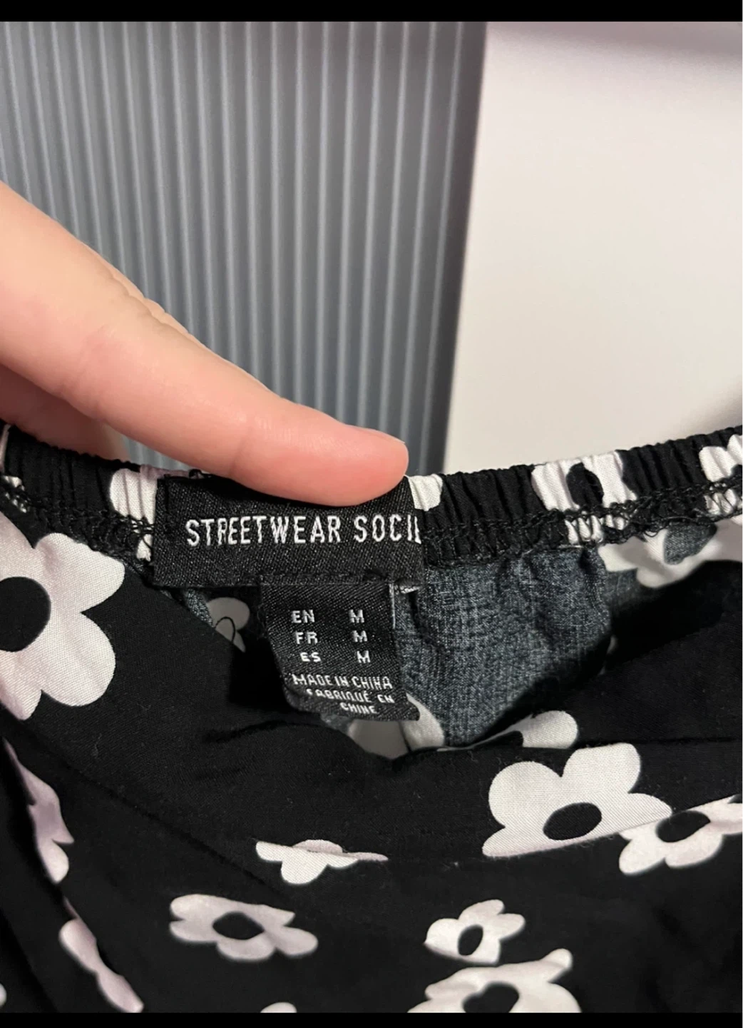 Streetwear Society Black Floral Mini Skirt - Size M - photo 4