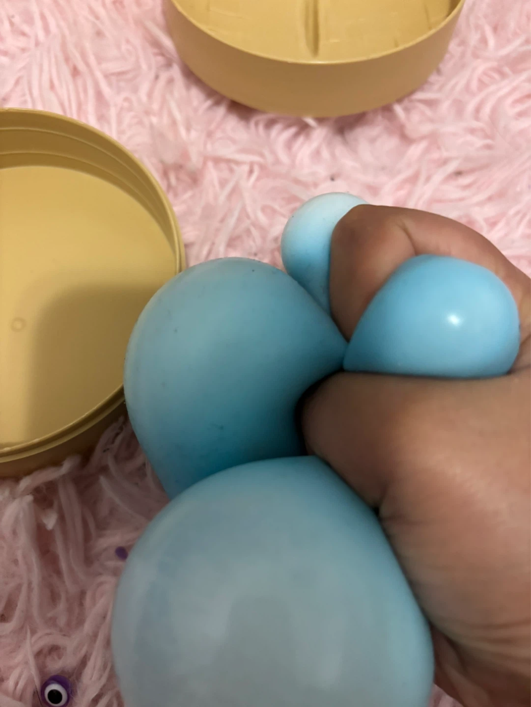 Blue dumpling Squishy Ball Toy with Container - photo 2