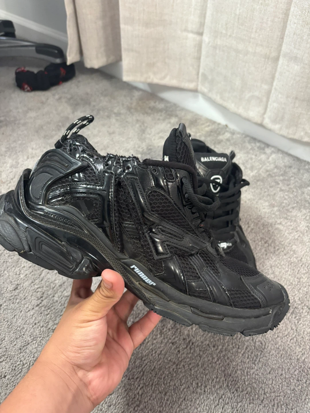 balenciaga runner