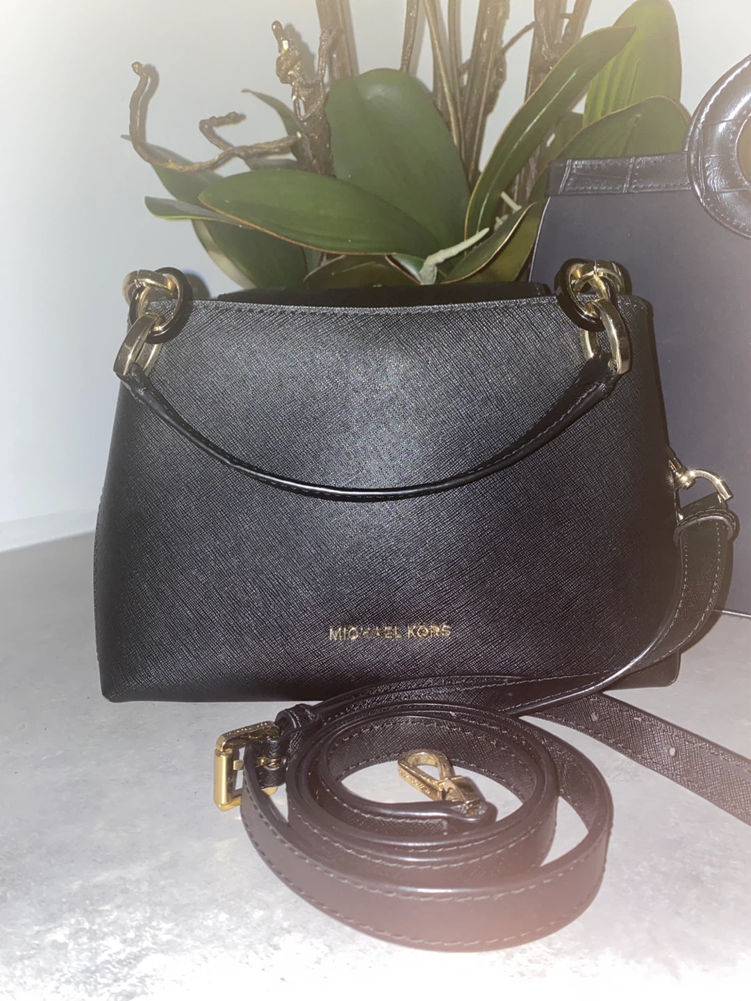 Michael Kors Black Leather Handbag - photo 2