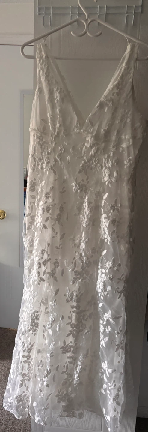 White floral embroidered lace dress