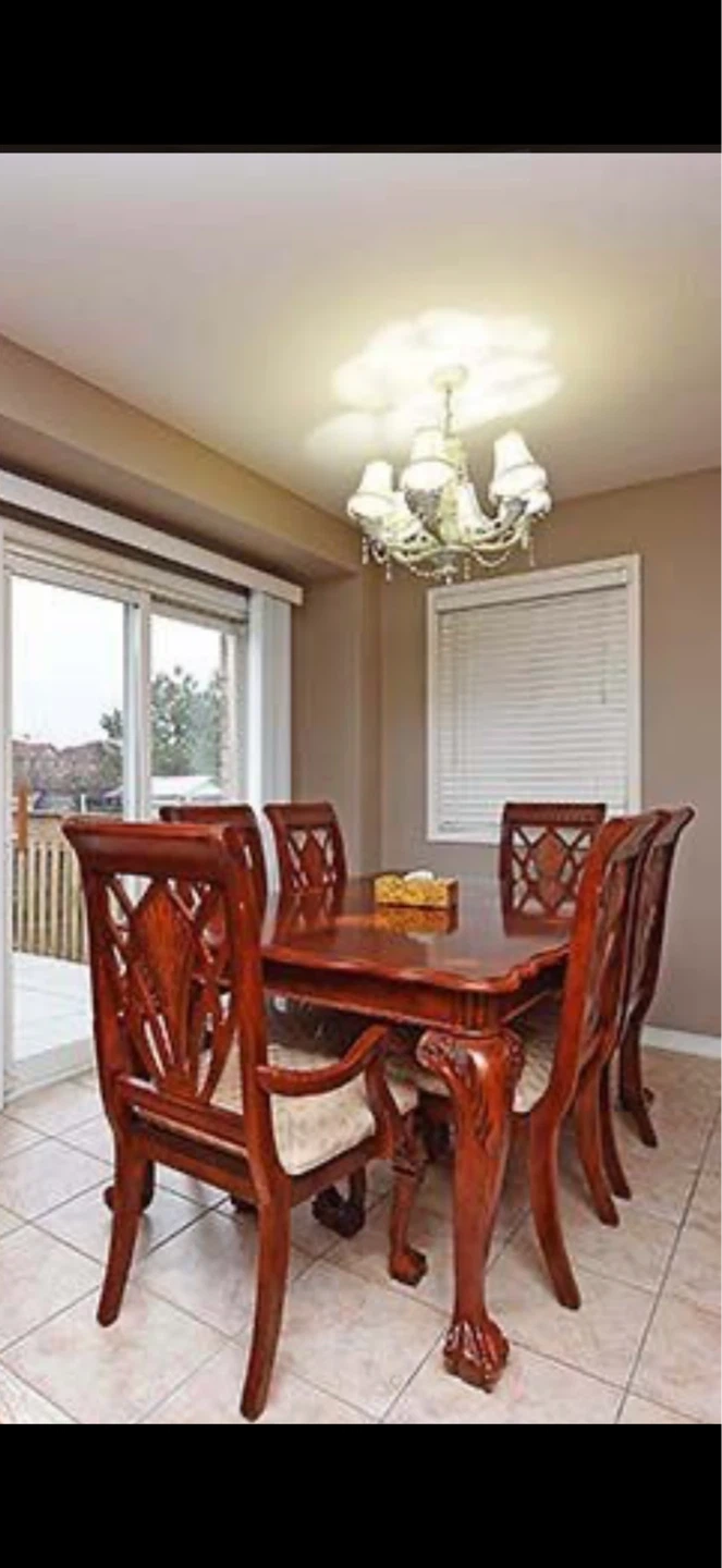Spacious Private Room in Beautiful Detached Home - photo 2