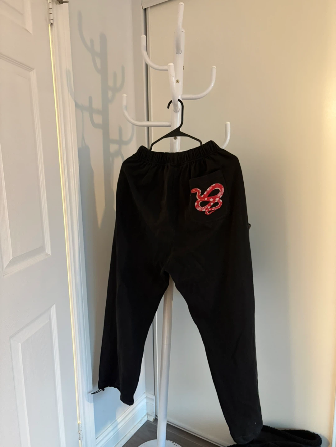 SUANS Black Sweatpants Size M