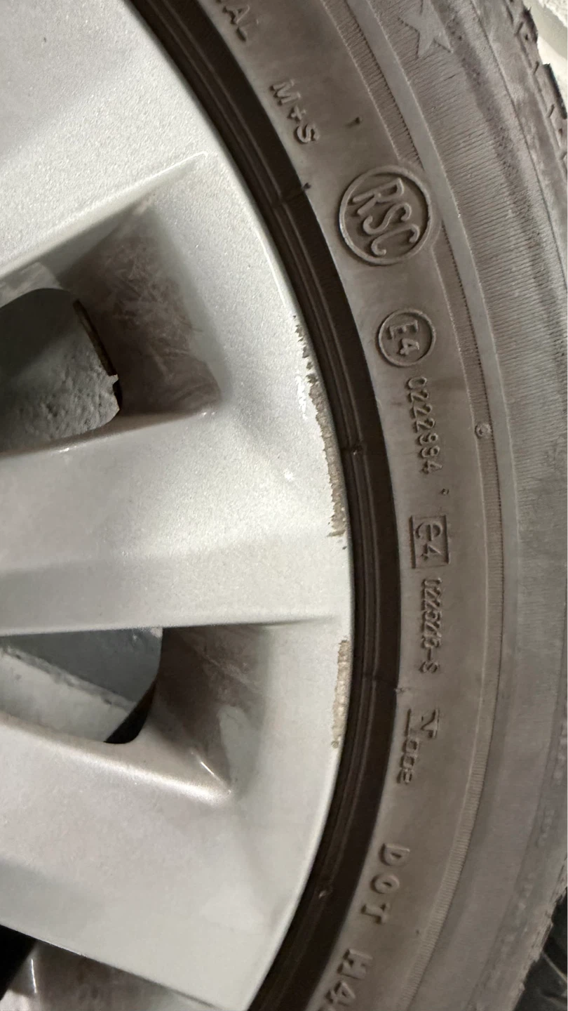 Selling these oem e90 2009 bmw 3 series rims. - photo 5