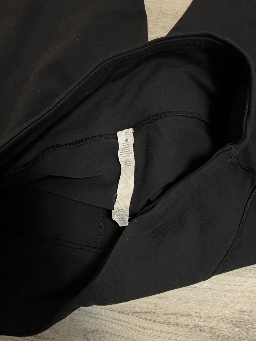 Lululemon Black Align Crop Leggings Size 12 - photo 3