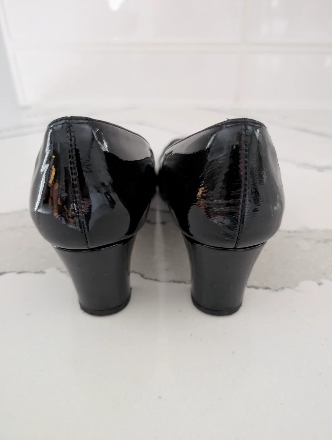 Ros Hommerson Black Patent Leather Heels Size 9M - photo 3
