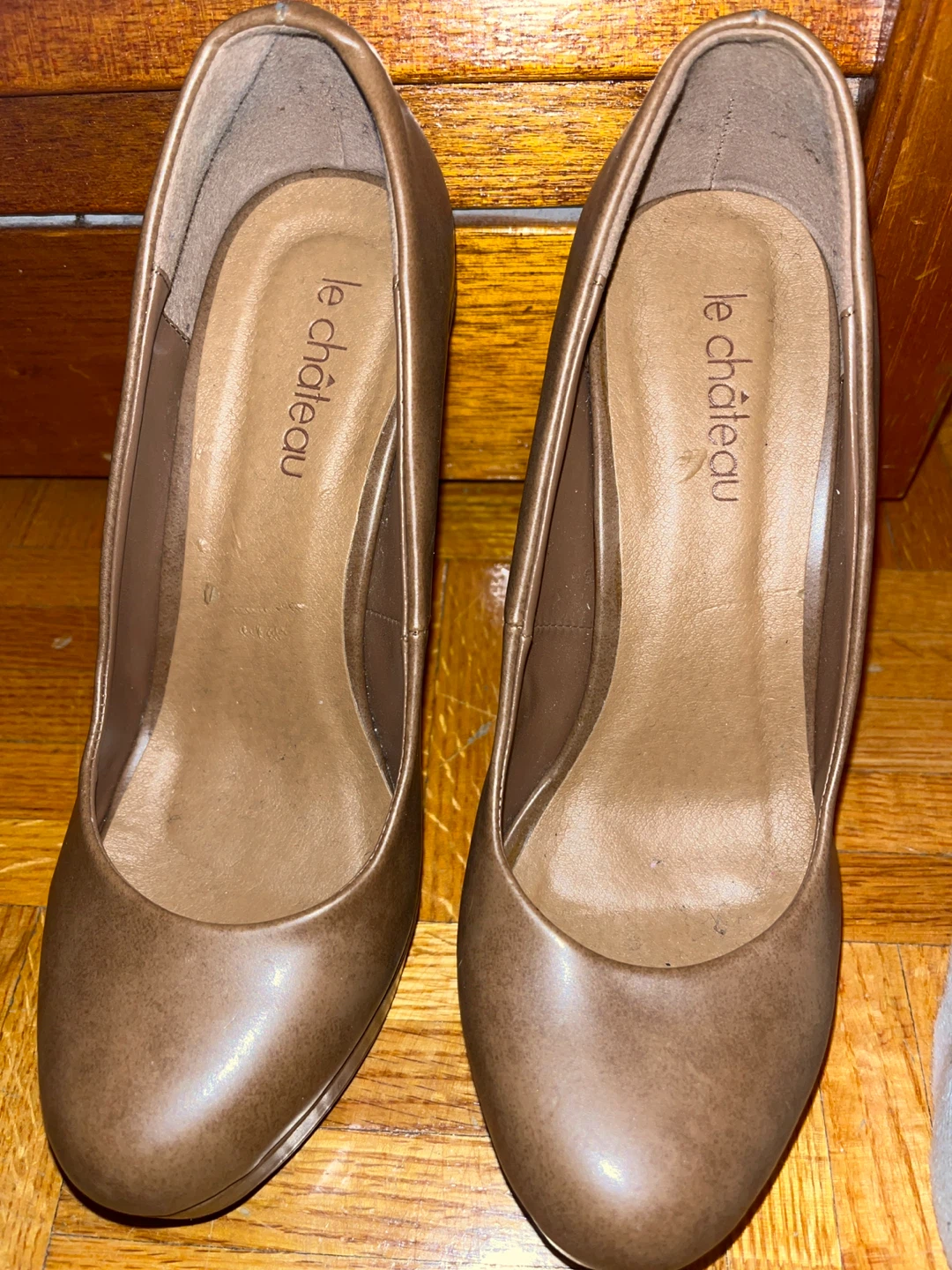 Le Château Brown Wedge Pumps - photo 3