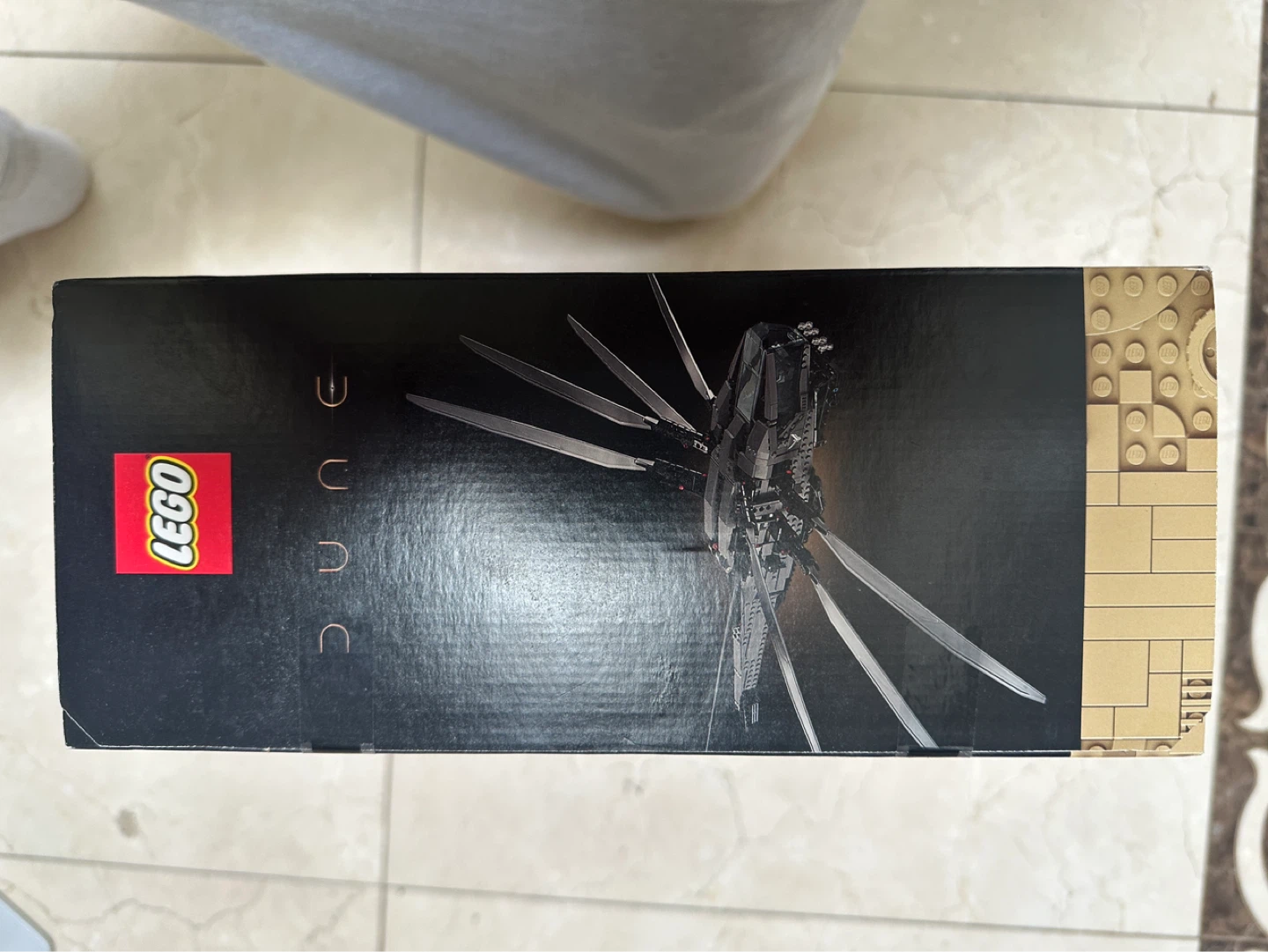 LEGO Icons Dune Atreides Royal Ornithopter Set 10327 - photo 2