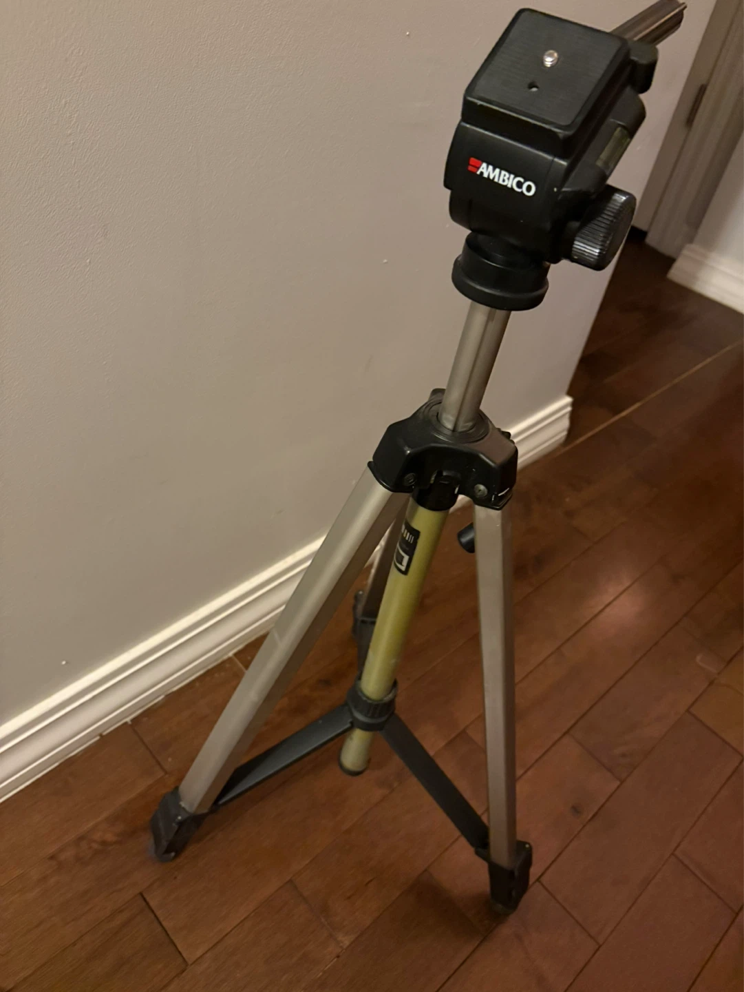 Ambico Camera Tripod