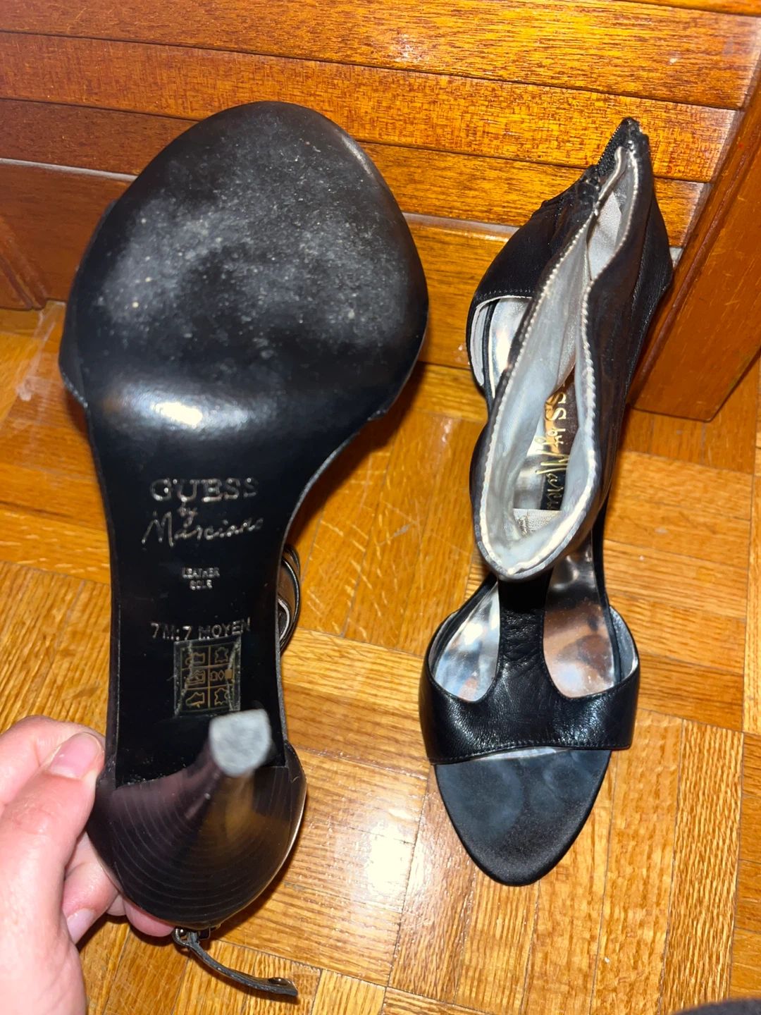 GUESS by Marciano Black Leather Heels 👠 size 7 - photo 5