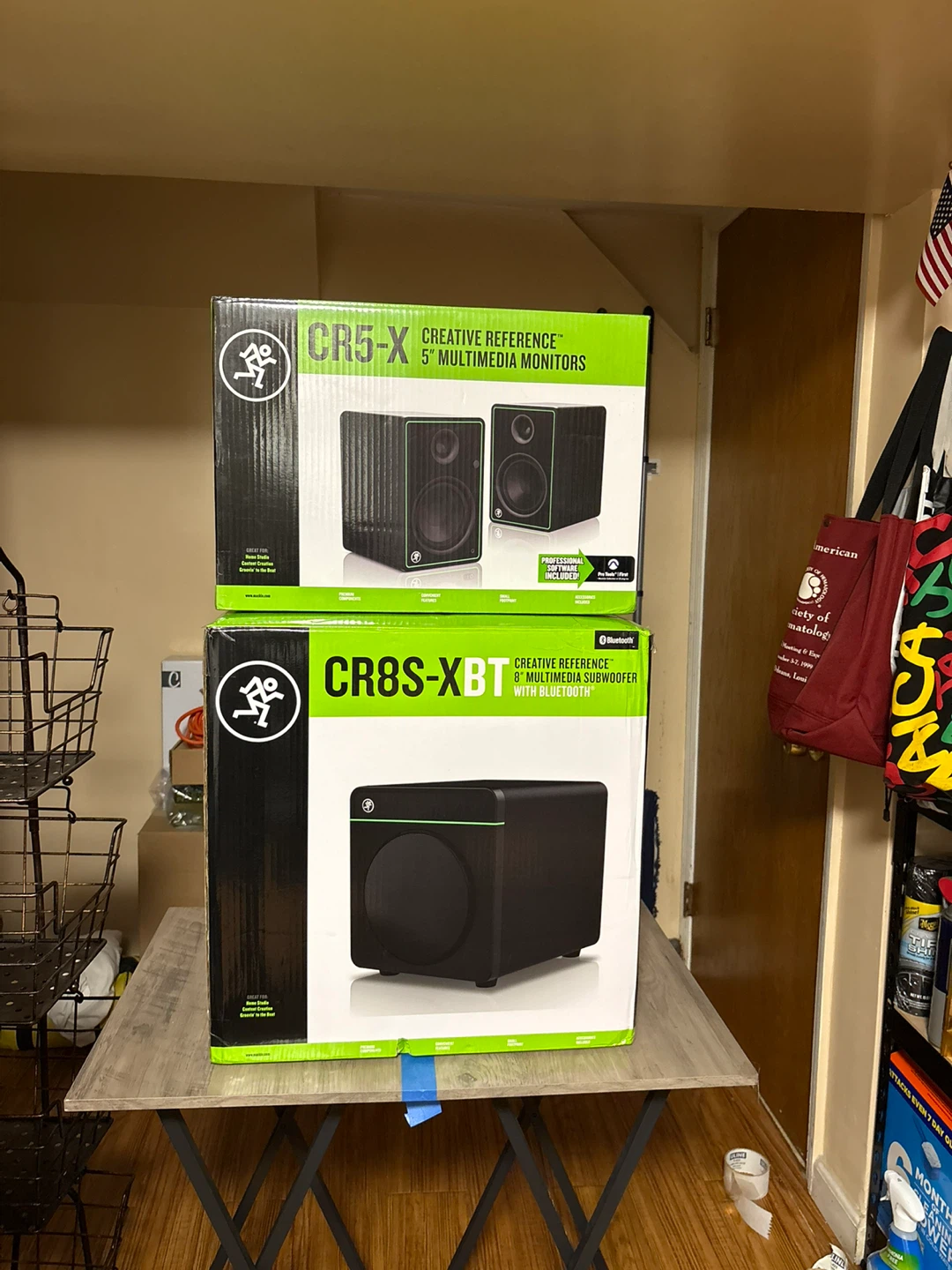 Mackie CR5-X 5" Multimedia Monitors with CR8S-XBT 8" Subwoofer