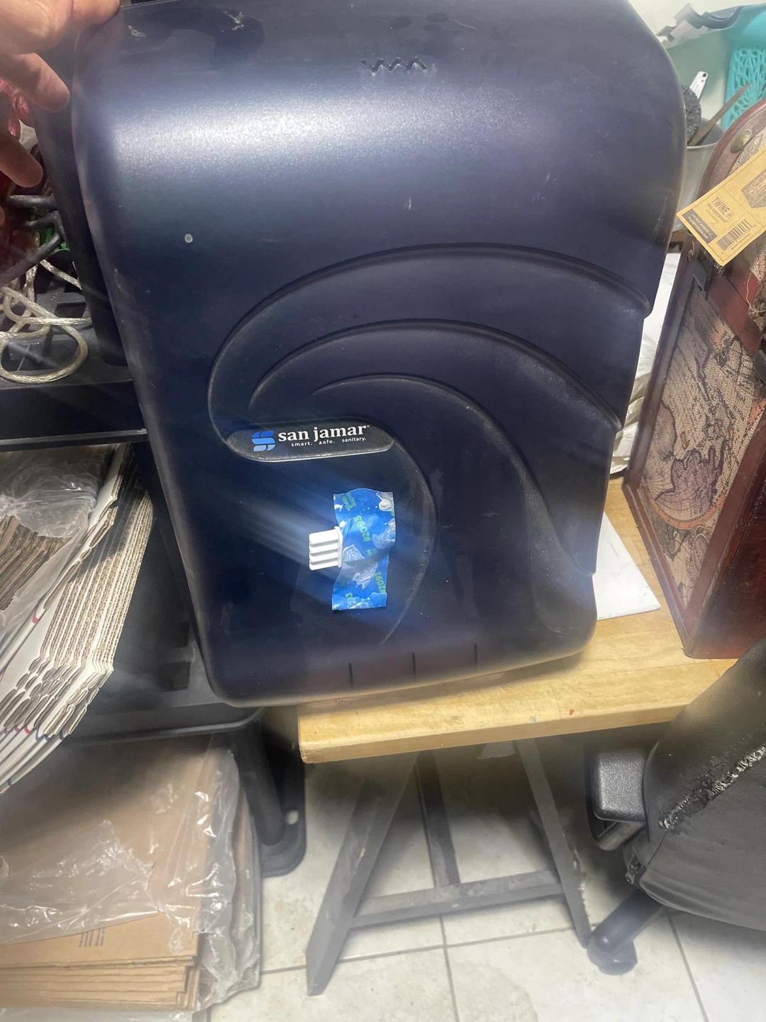 San Jamar Paper Towel Dispenser - photo 3