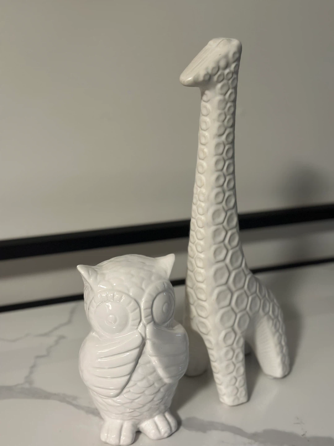 White Ceramic Owl and Giraffe Figurines - photo 2