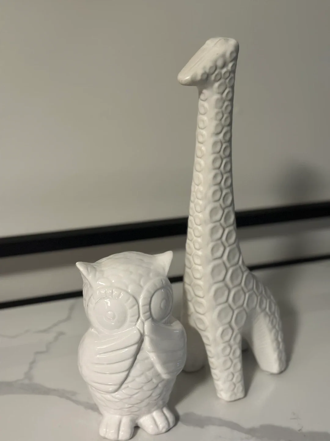 White Ceramic Owl and Giraffe Figurines - photo 2