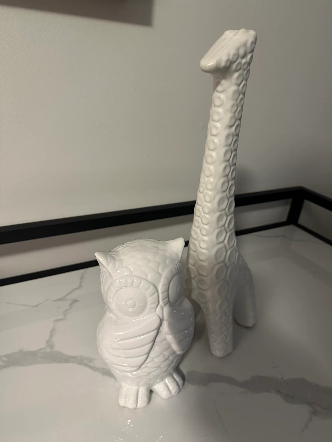 White Ceramic Owl and Giraffe Figurines - photo 3