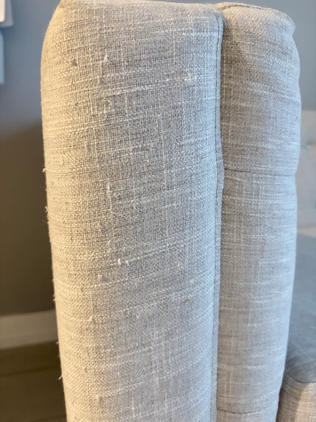 Light Grey Tufted Sofa - photo 4