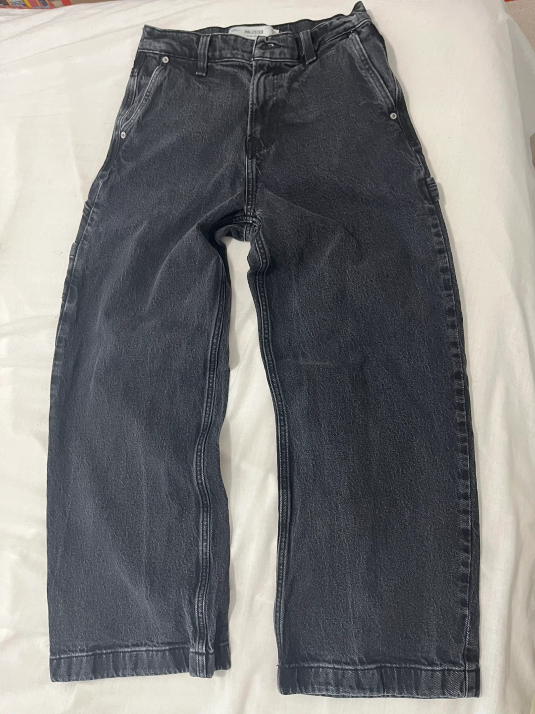 28/30 black baggy jeans