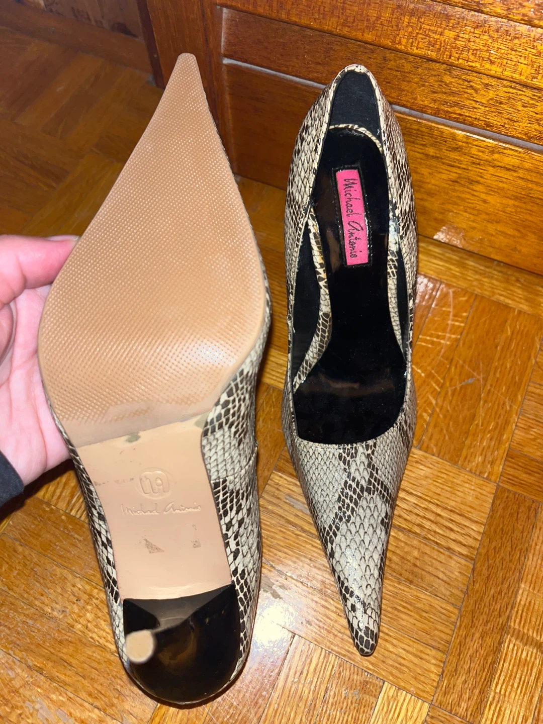 Beautiful Michael Antonio Snakeskin Pointed Toe Heels - photo 3