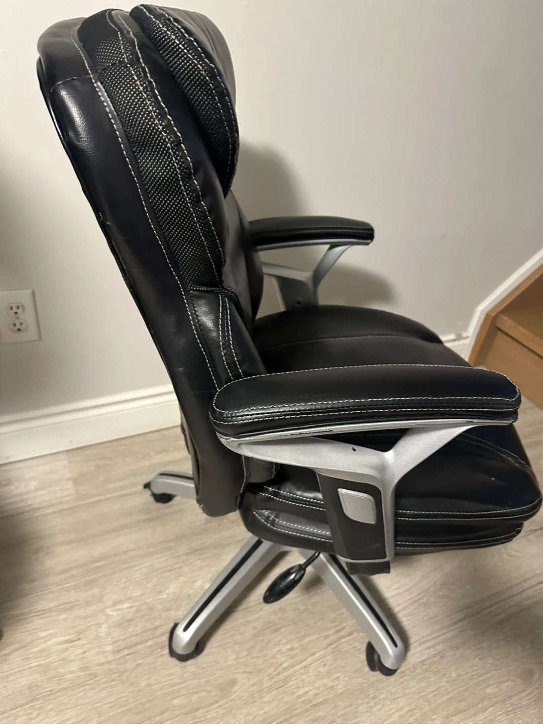 Black Faux Leather Office Chair - photo 5