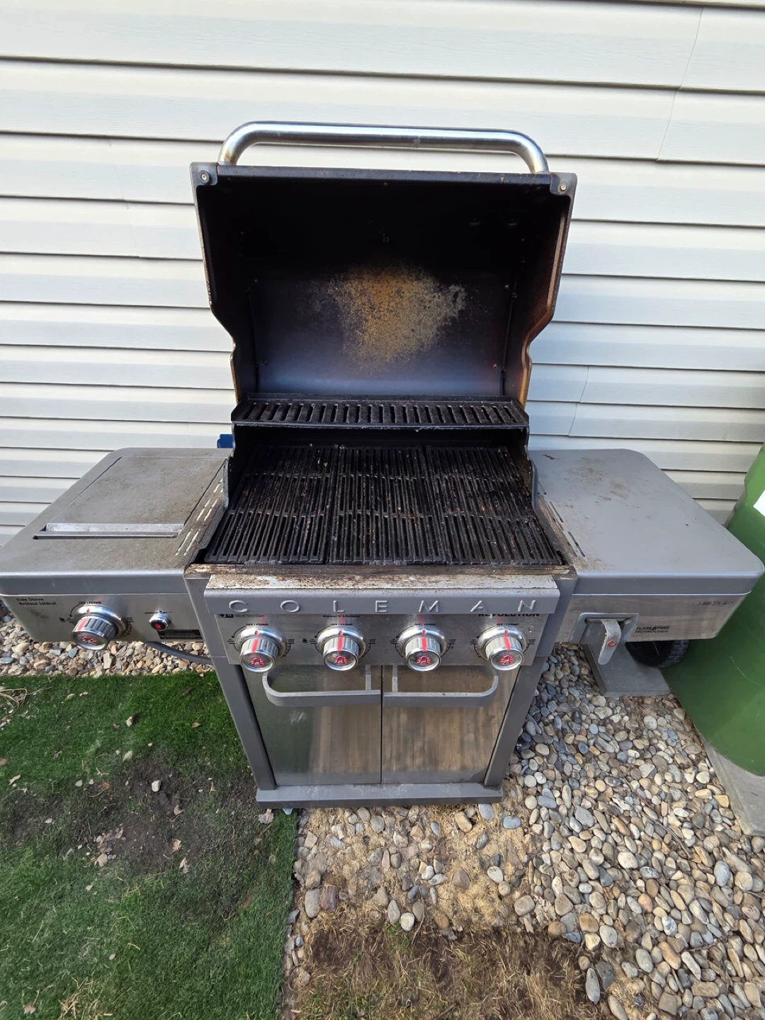 Coleman "Revolution" 4-Burner Propane Grill - photo 2