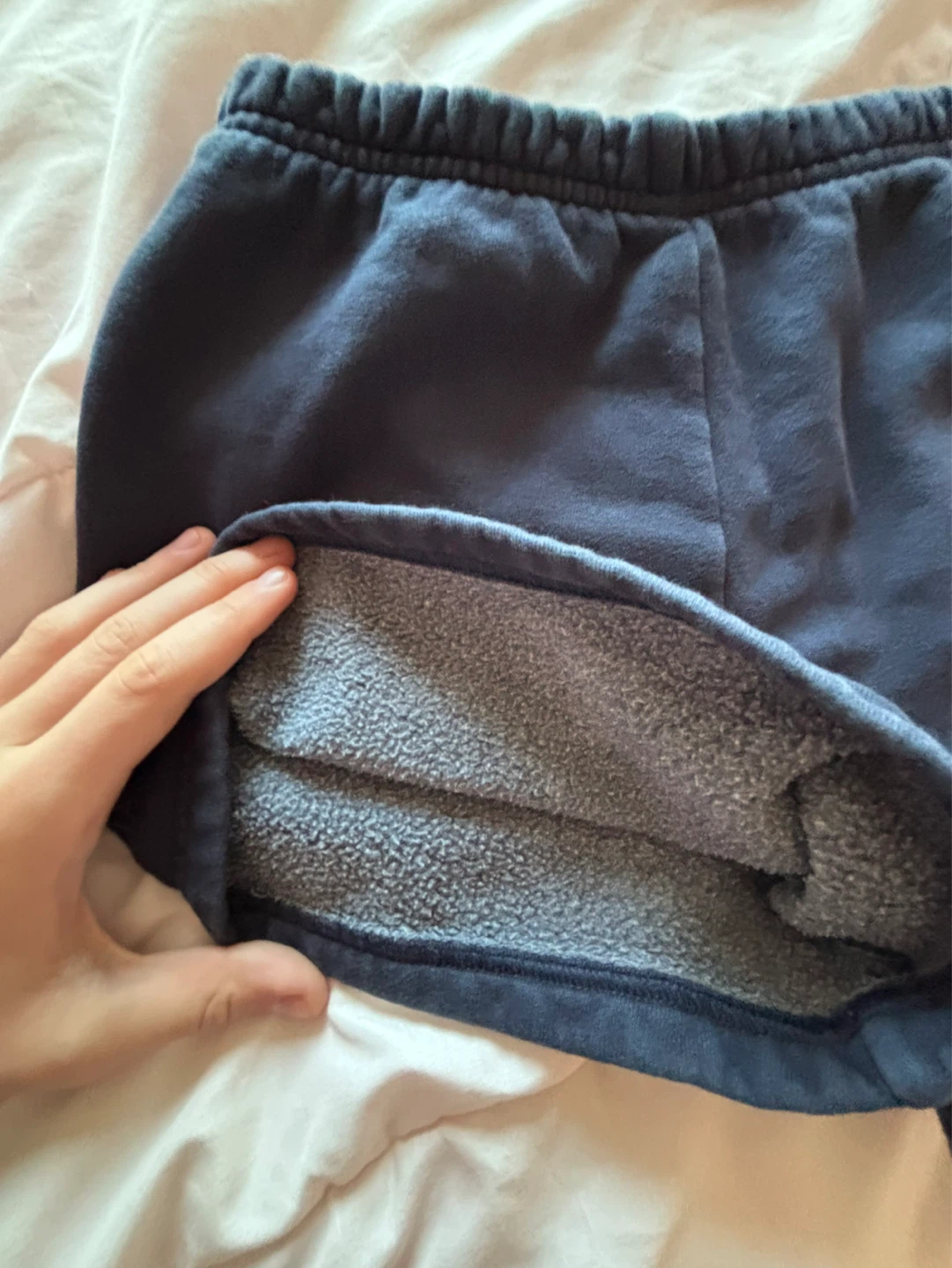 Aritzia Sweatfleece Shorts XS - photo 5