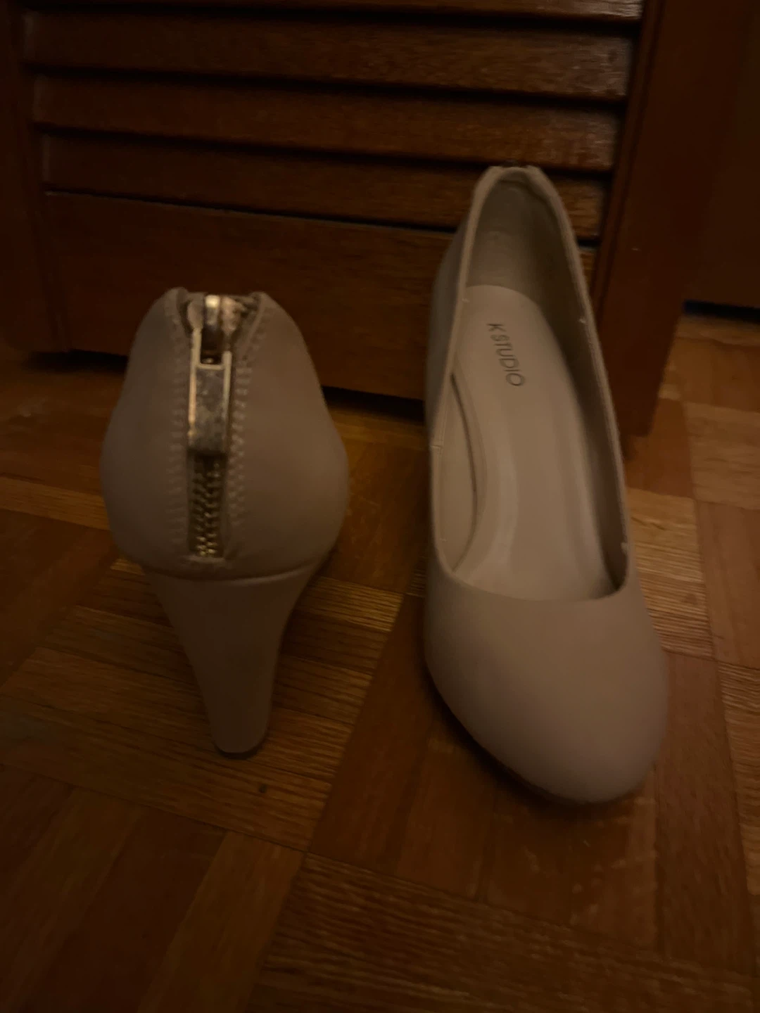 K STUDIO women's beige wedge heels size 7 - photo 4