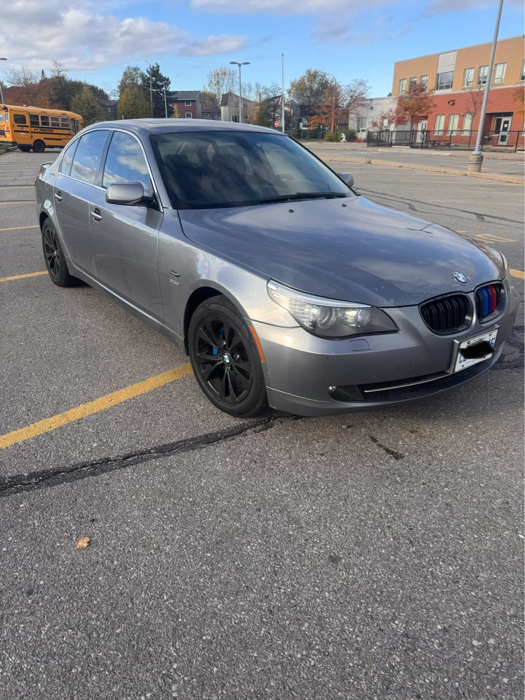 BMW 535i Sedan - photo 2