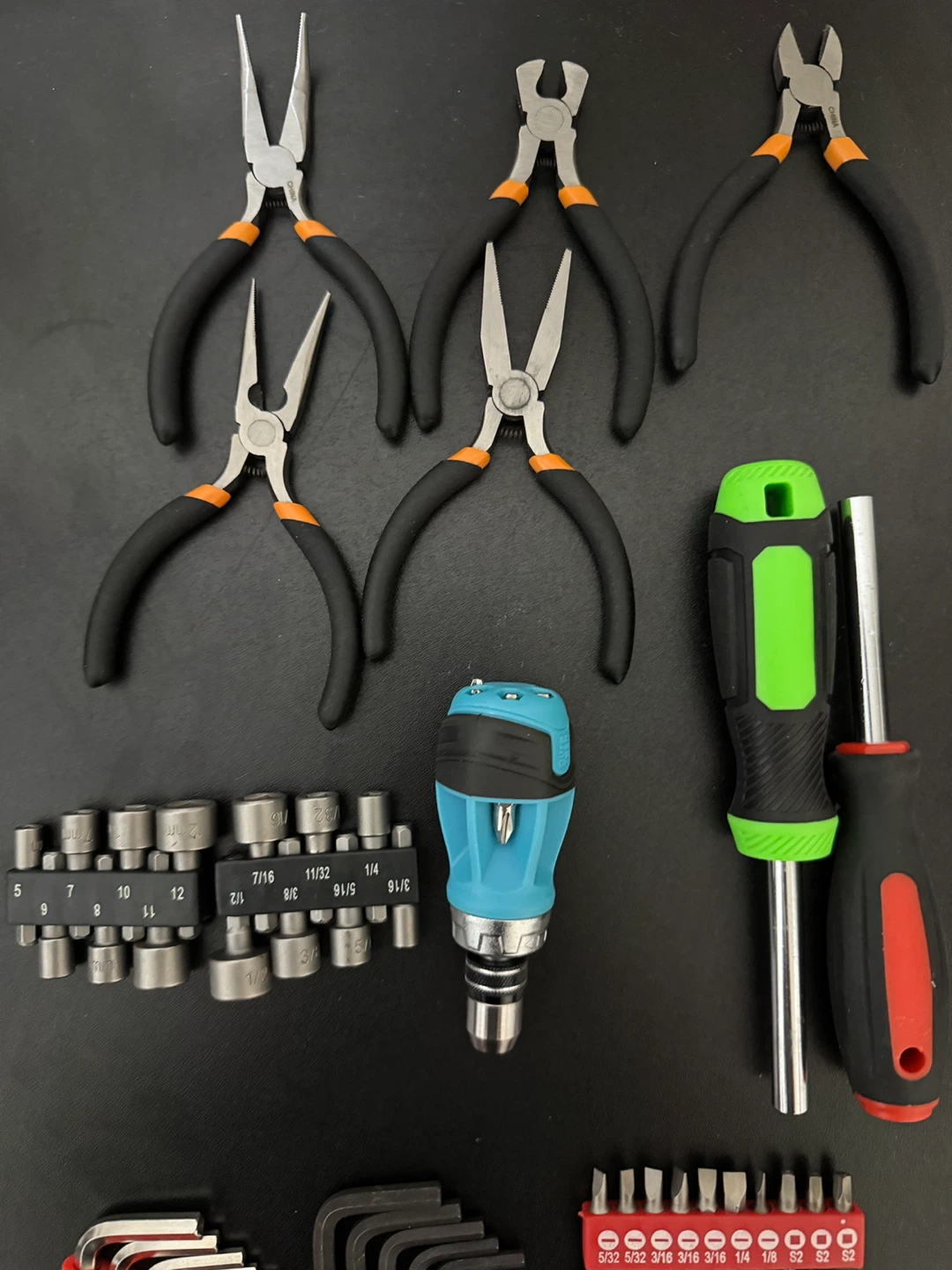 Tool Lot Pliers Sockets Hex Keys Screwdriver Bits - photo 2