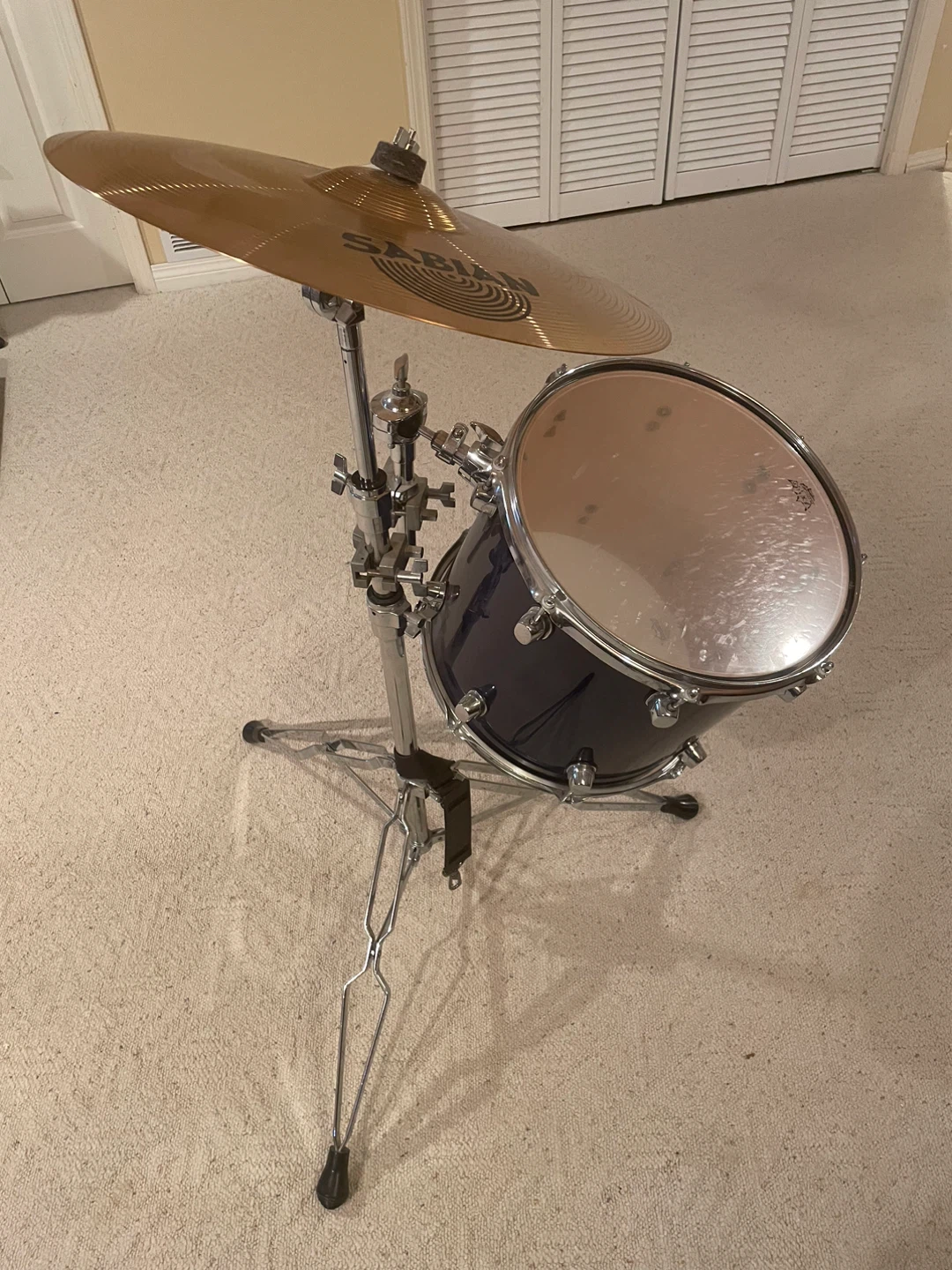 Drum kit with accessories - photo 2