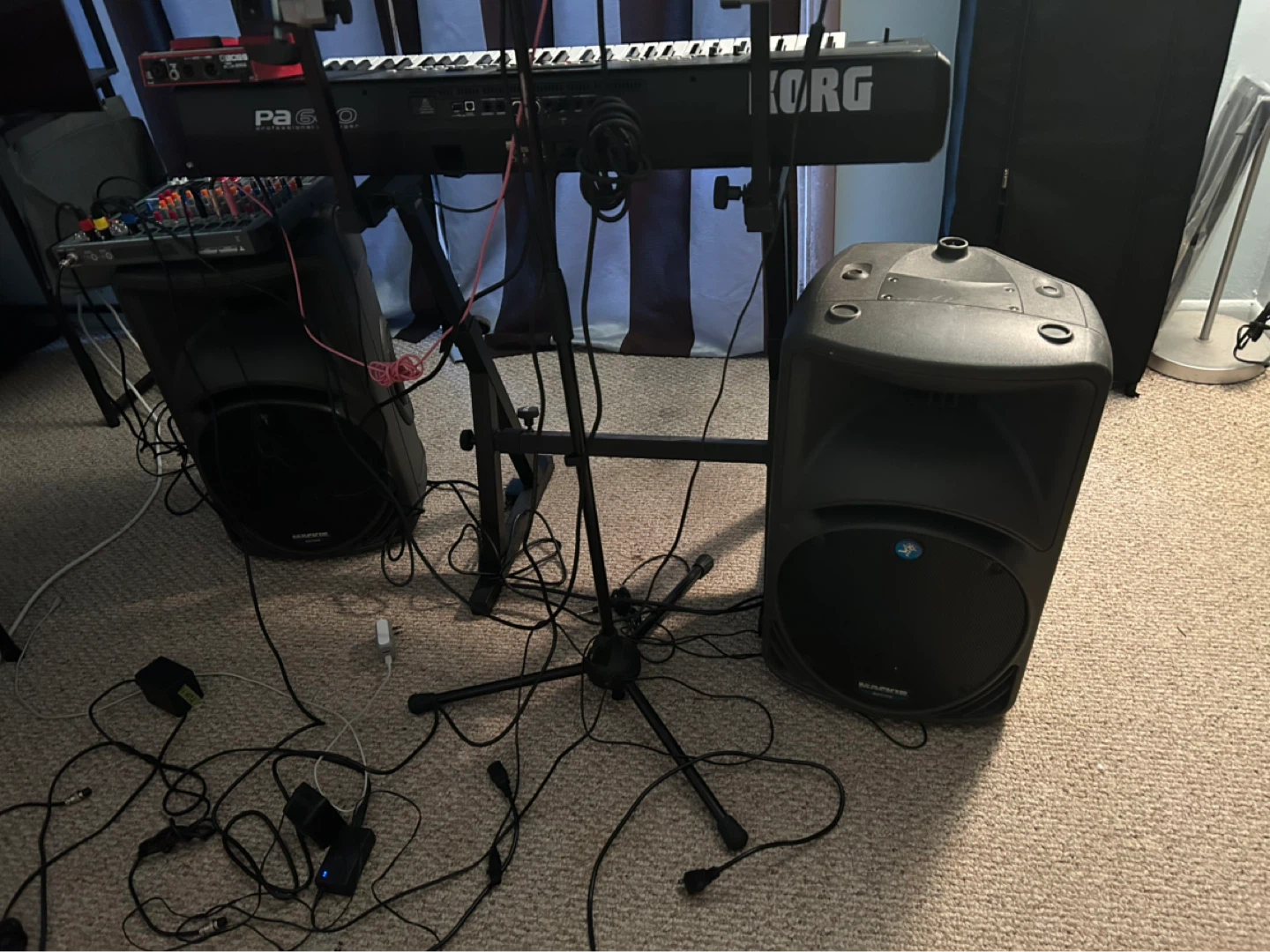 Mackie Powered Loudspeaker