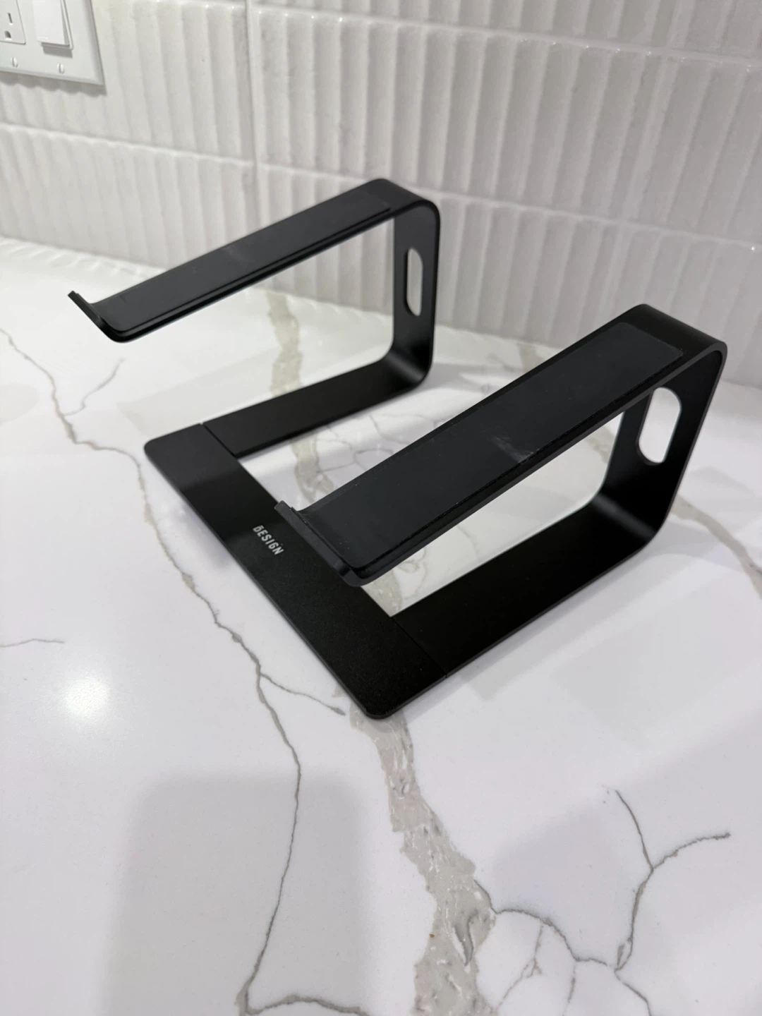 Black Aluminum Laptop Stand