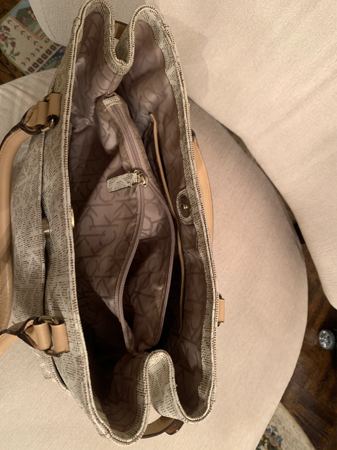 Calvin Klein Monogram Tote Bag - photo 4