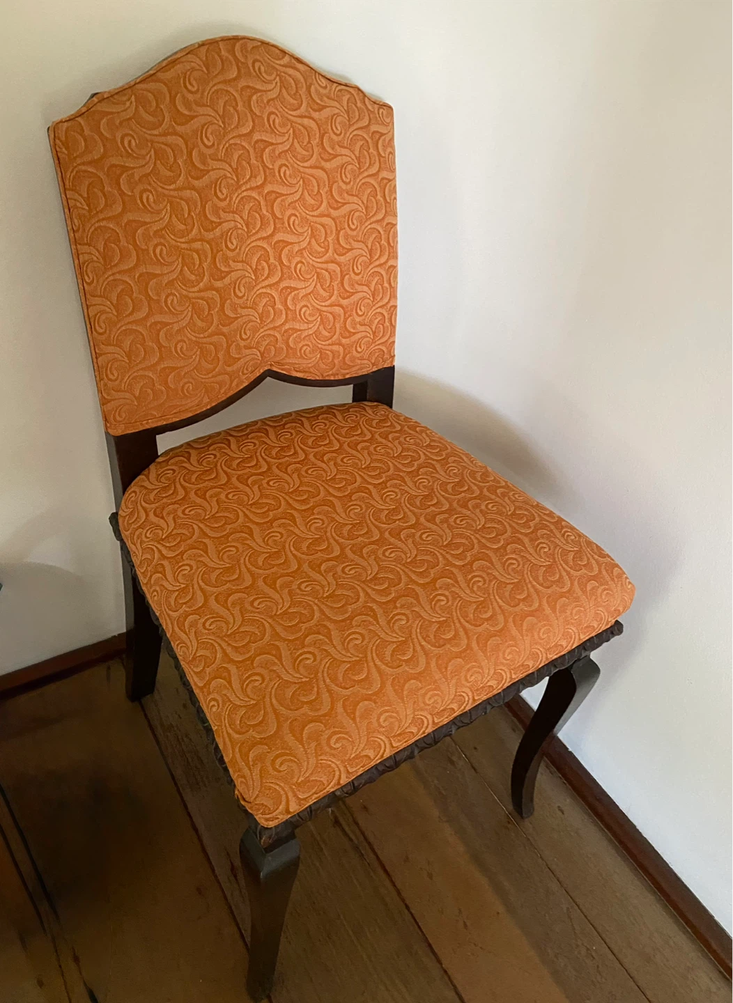 Pair of vintage solid wooden chairs, excellent condition - photo 2