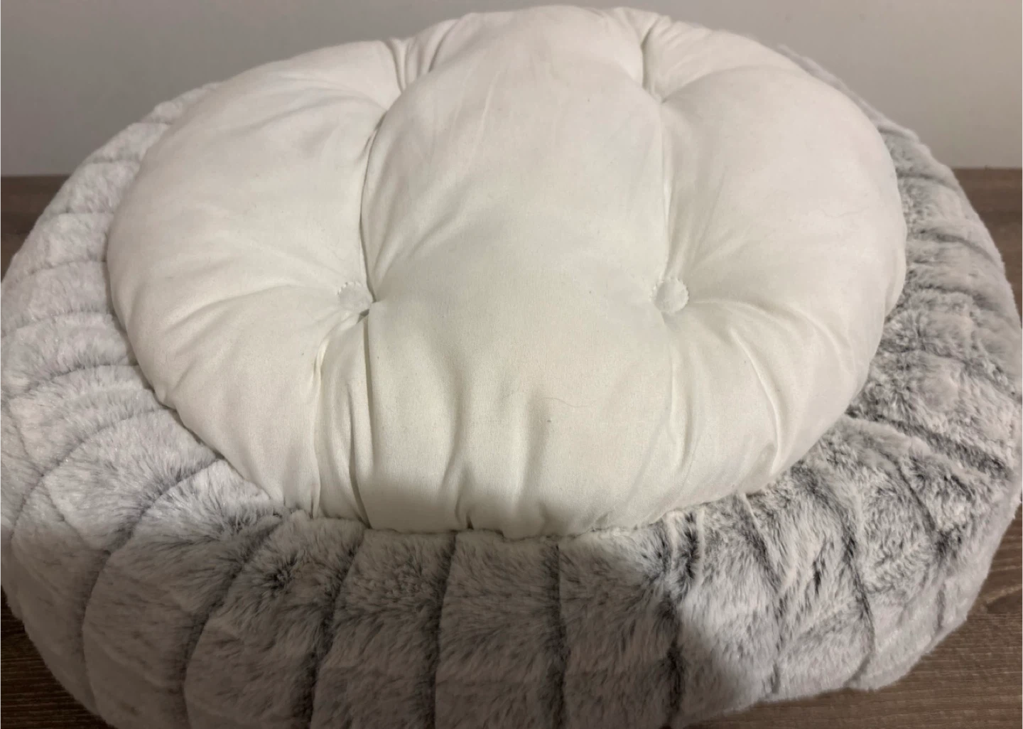 Free cat bed (kitten size) - photo 2