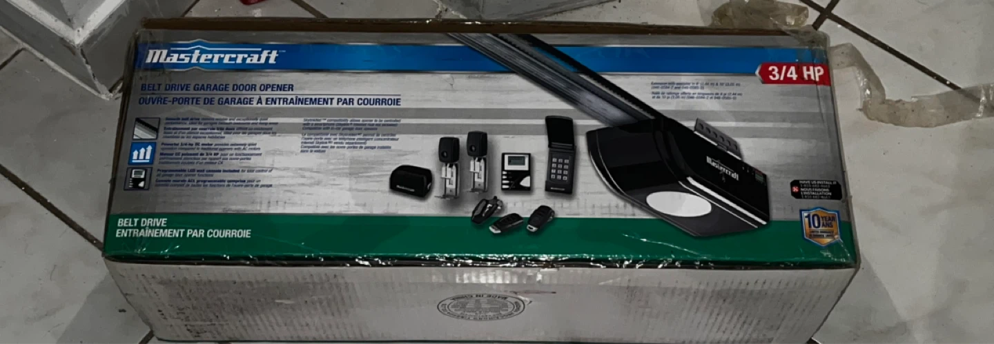 Mastercraft 3/4 HP Belt Drive Garage Door Opener - photo 3