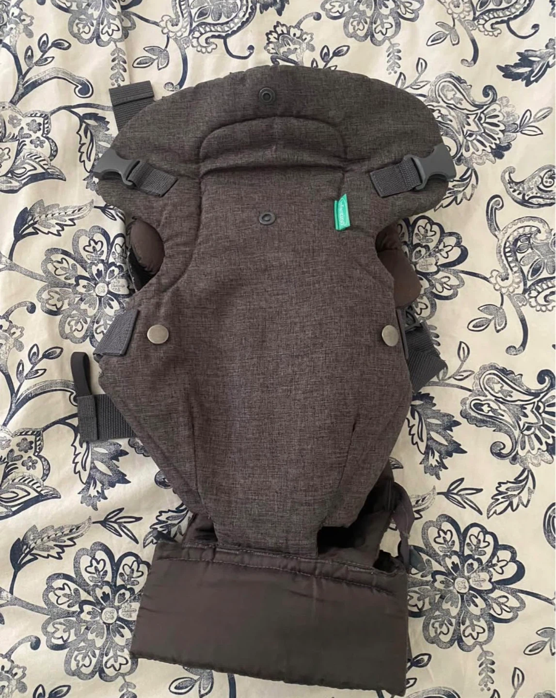 Infantino Carrier Gray