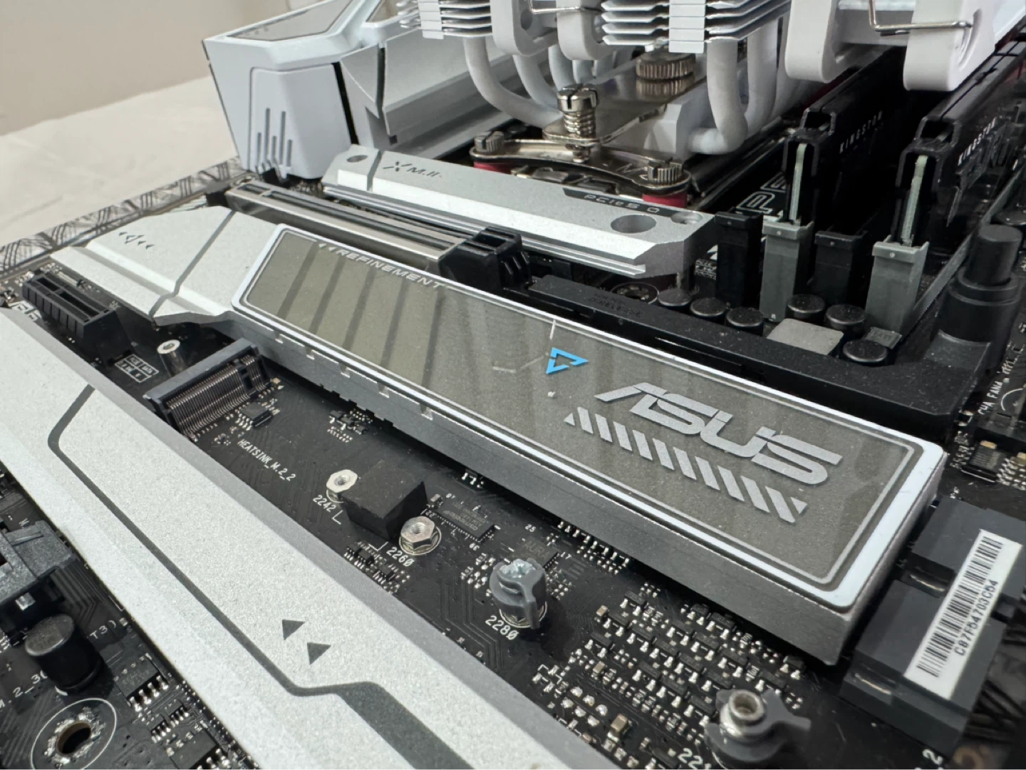 Ryzen 7 7700X + 32GB DDR5 + 2TB NVMe | High-End White Build - photo 5