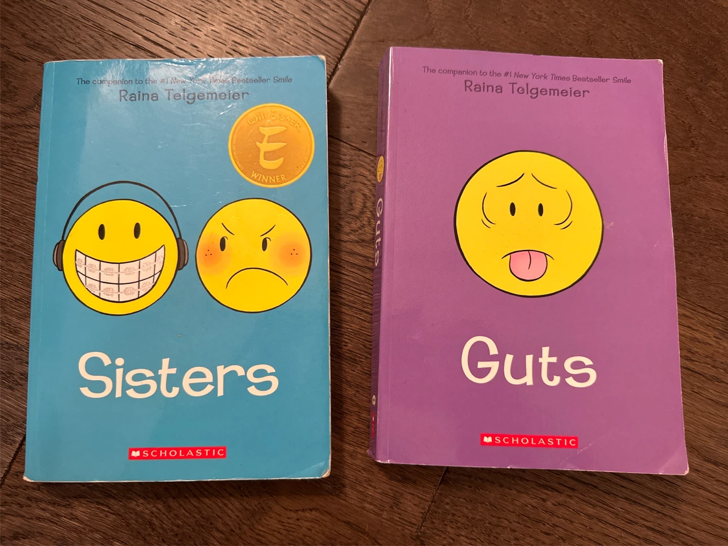 Raina Telgemeier Sisters & Guts Graphic Novels