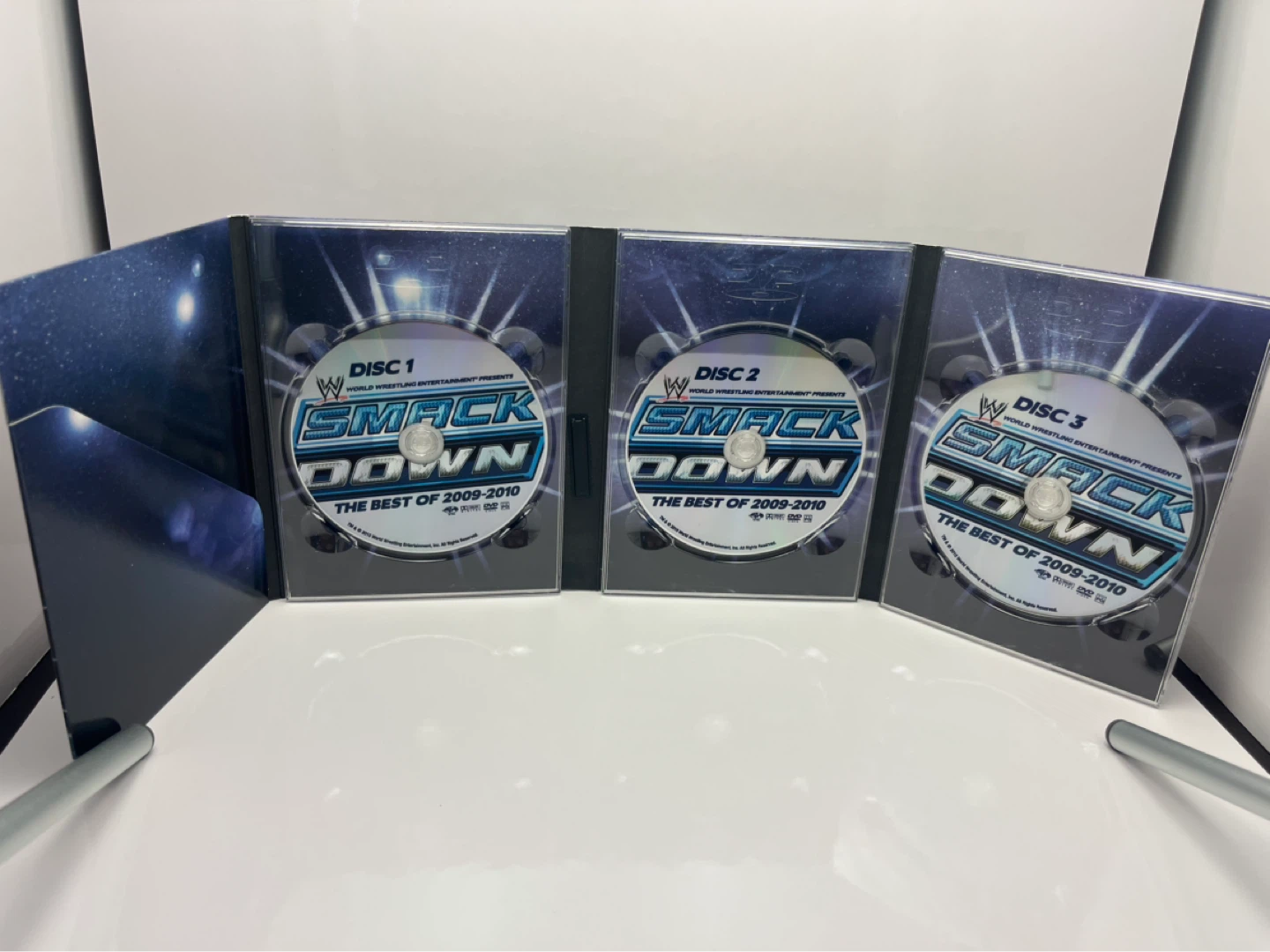 WWE SmackDown The Best of 2009-2010 DVD Set - photo 4