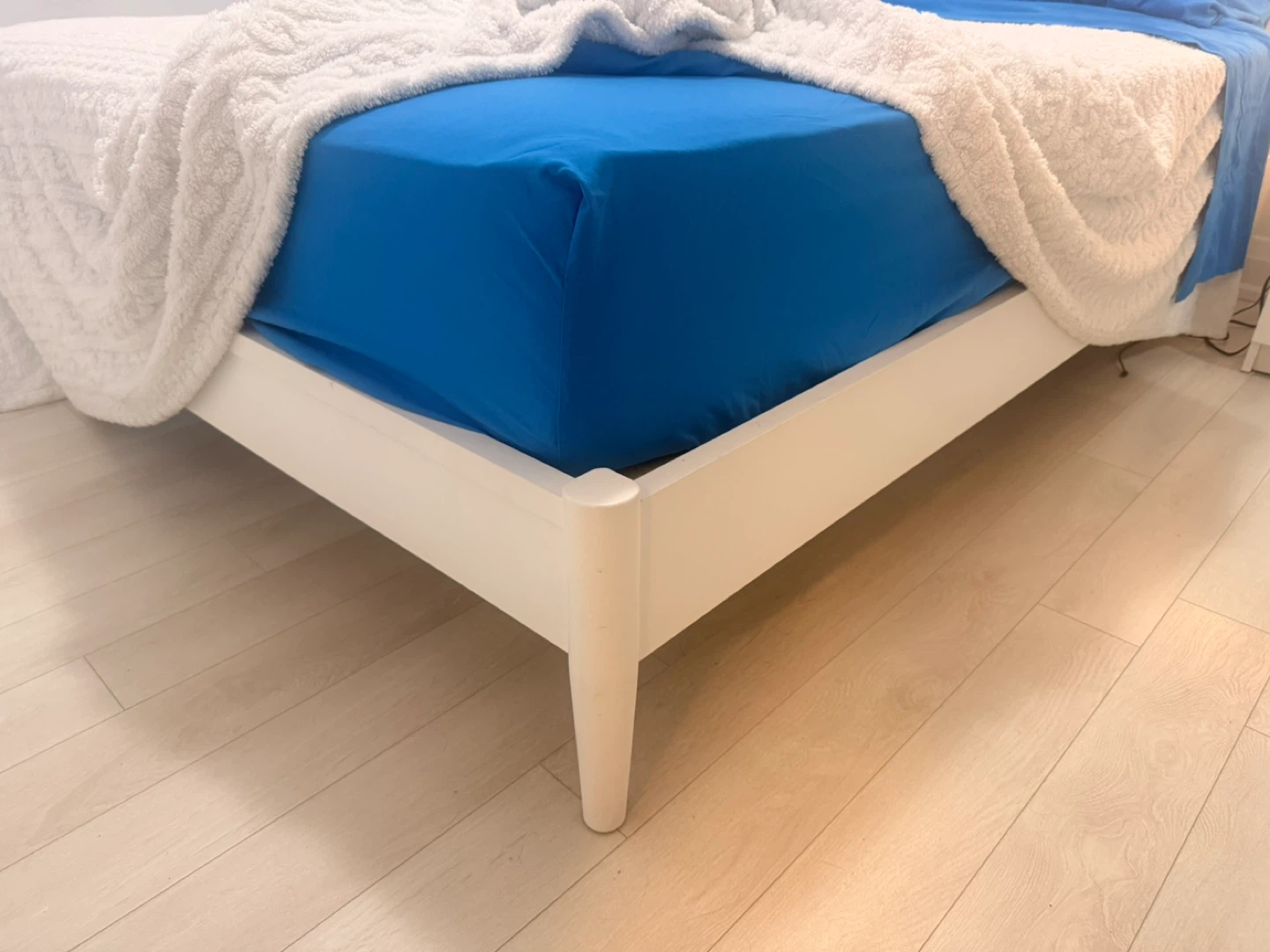 White Bed Frame - photo 2