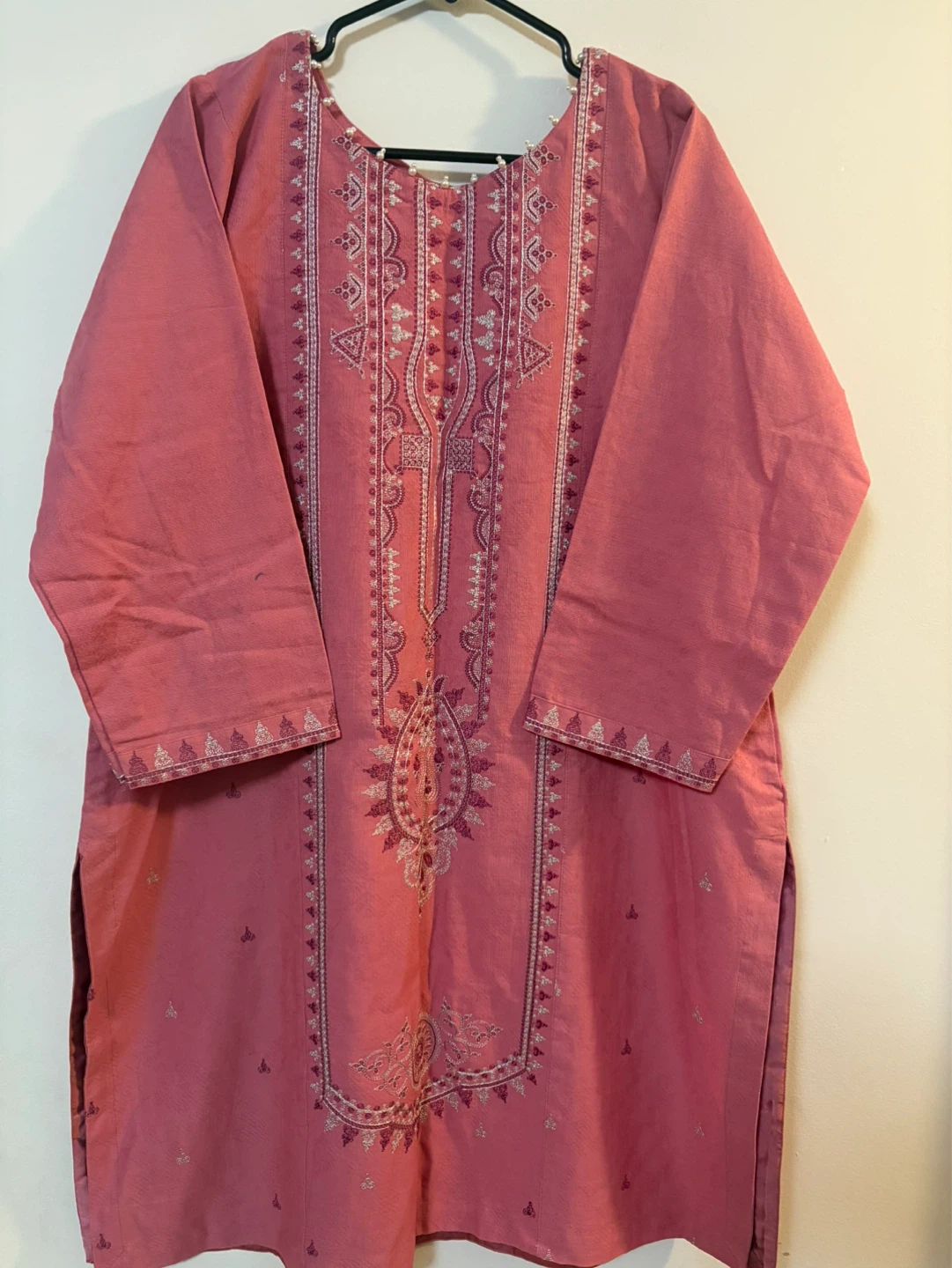Pink Embroidered 3-Piece Lawn Suit - photo 2