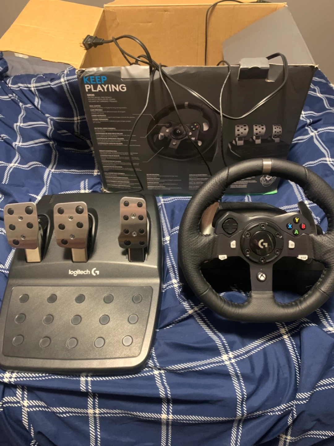Logitech G920 Racing Wheel and Pedals for Xbox - photo 4
