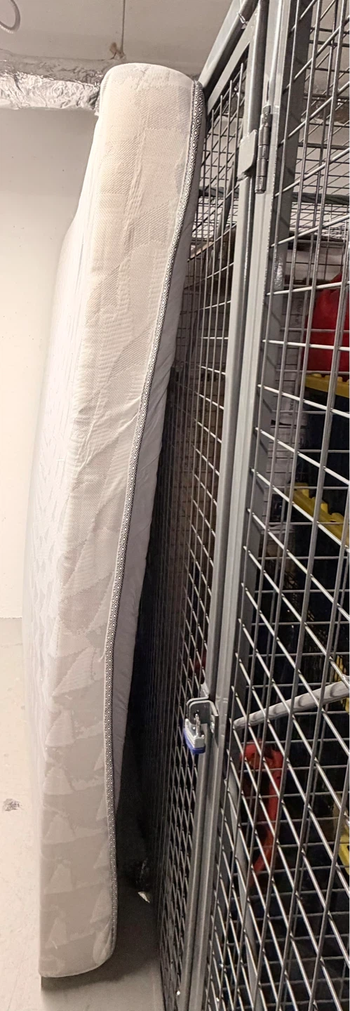 White Textured Mattress - photo 2