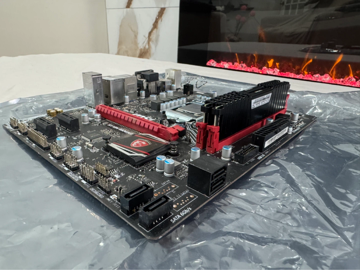 6TH Gen Intel CPU + MSI Gaming Board + 16GB DDR4 - photo 2