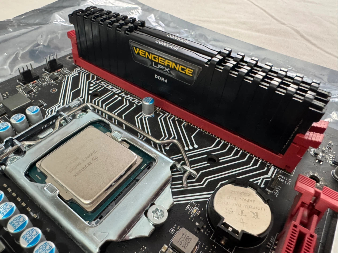 6TH Gen Intel CPU + MSI Gaming Board + 16GB DDR4 - photo 3