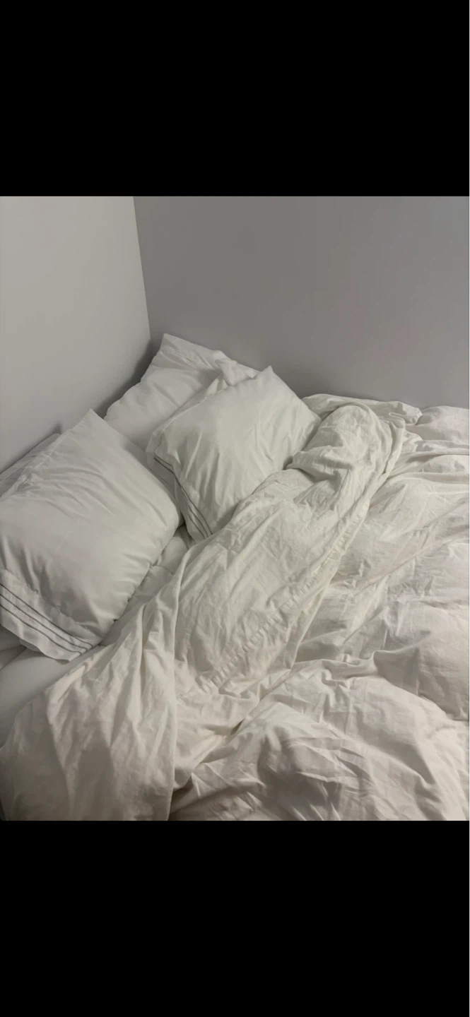 12 Inch Queen Mattress - Essential Memory Foam - photo 2